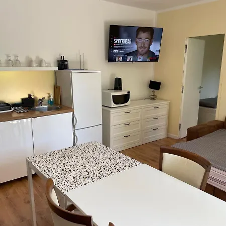 M G S Deluxe Studios Ljubljana Ξενοδοχείο με διαμερίσματα *