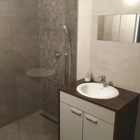 M G S Deluxe Studios Ljubljana Aparthotel Ljubljana